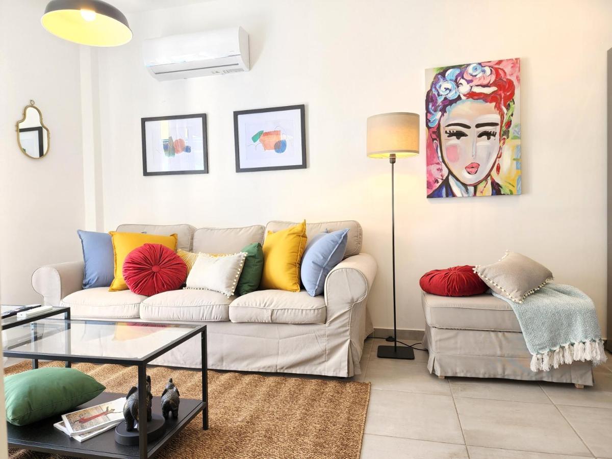 Frida'S Cozy Two Bedroom Apt Larnaca Exterior photo