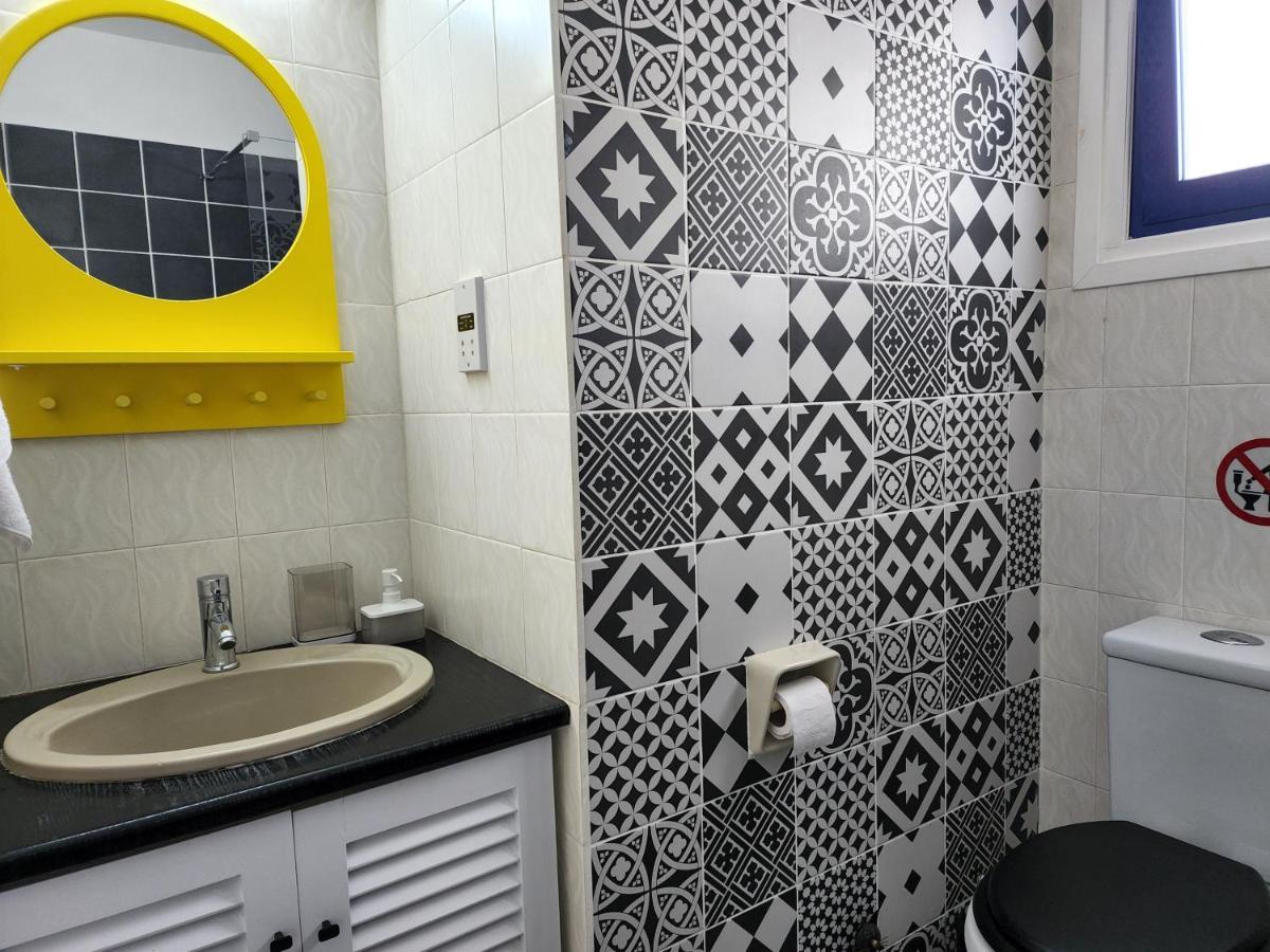 Frida'S Cozy Two Bedroom Apt Larnaca Exterior photo